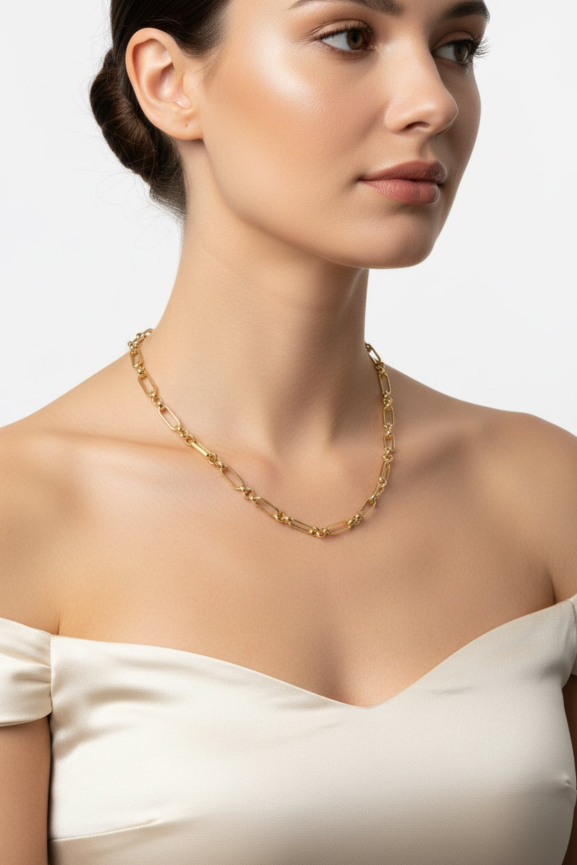 It Girl Necklace